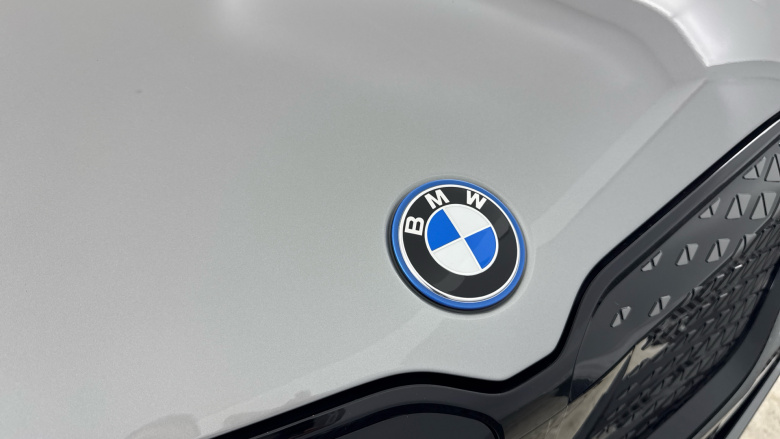 BMW iX1 150kW eDrive20 M Sport 65kWh 5dr Auto [Tech/Pro] Electric Estate